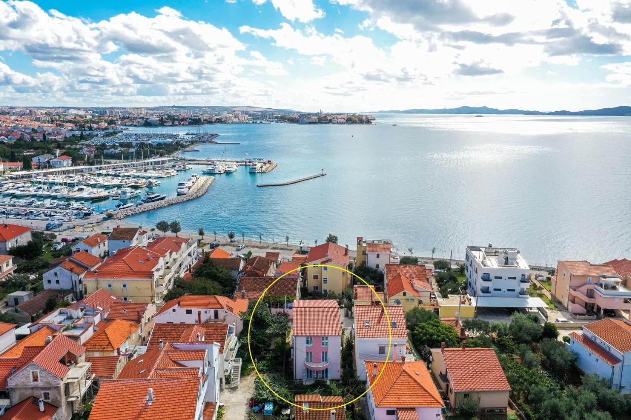 Apartment Puntamika Villa De Rosa - Ground Floor Zadar Zewnętrze zdjęcie